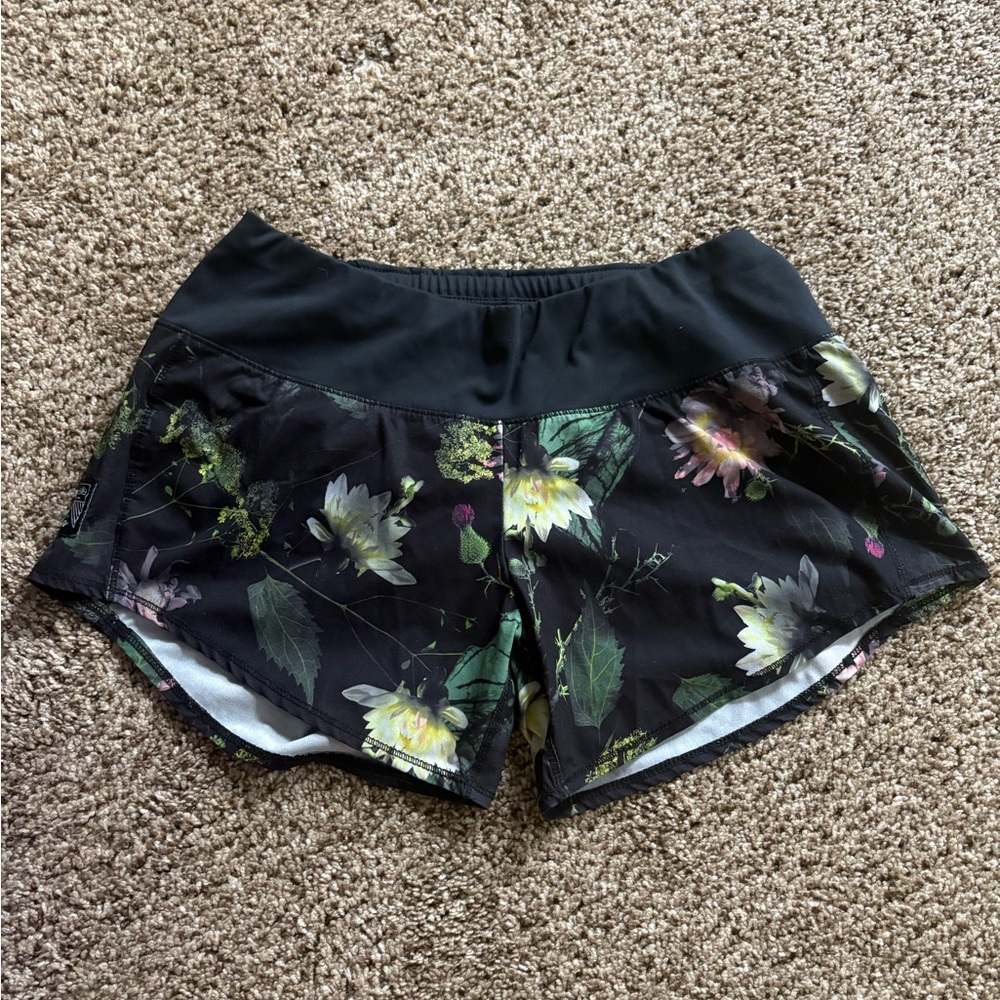 Oiselle Black and Green Athletic Shorts Lightweight Elastic Waist